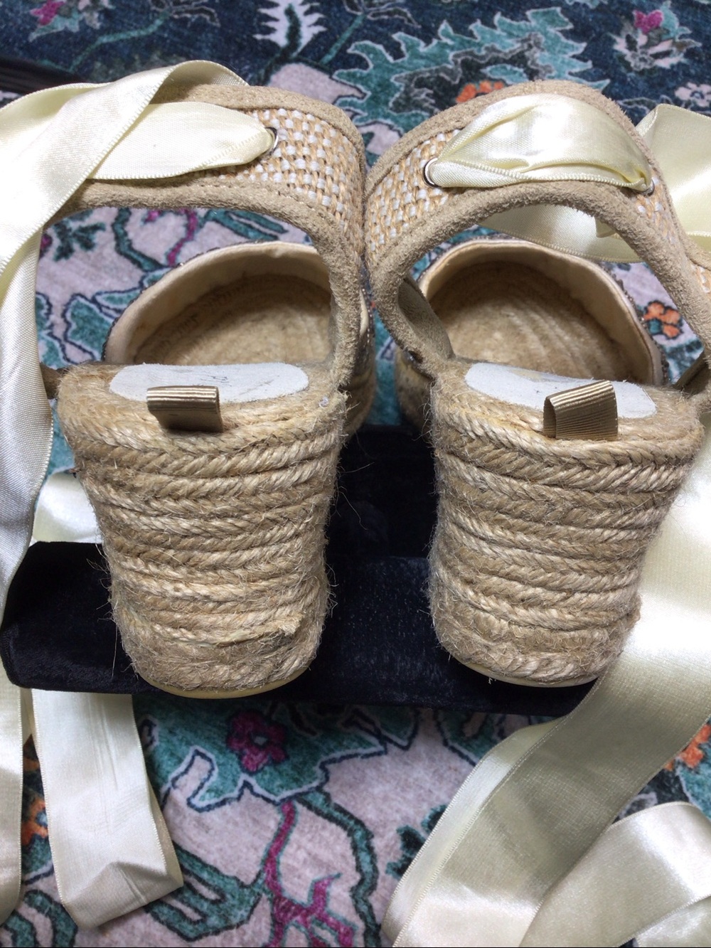 Old Navy Cream Embellished Espadrille Wedge Sandals with Ribbon Ankle Ties Sz.9 - Picture 6 of 12